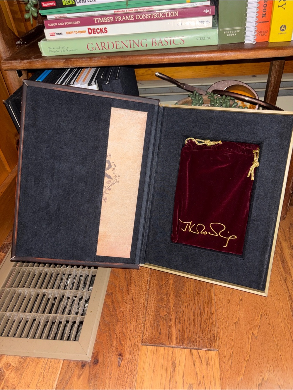 The Tales of Beedle the Bard-J.K Rowling - Picture 4 of 16
